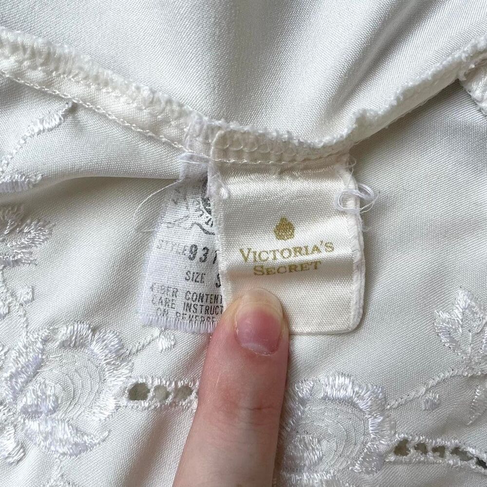 Rare Union Made Victoria’s Secret 70s Slip - Picture 4 of 4
